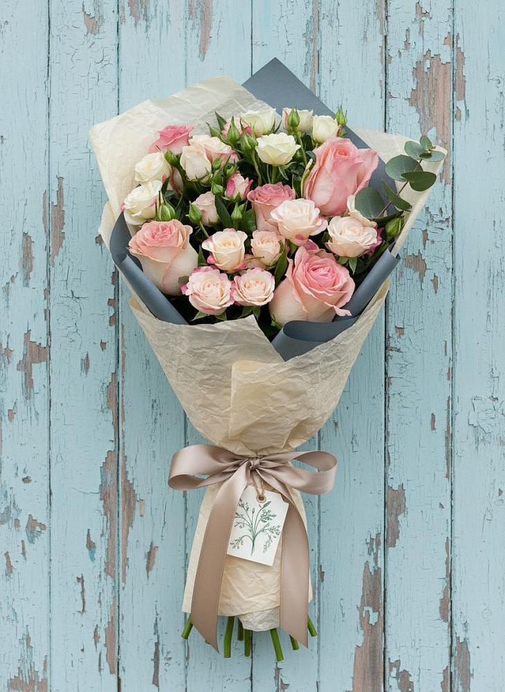 Букет цветов из: Розы в Волжанце