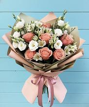 Букет цветов из:  Розы, Альстромерии и Лизиантусы в Волжанце
