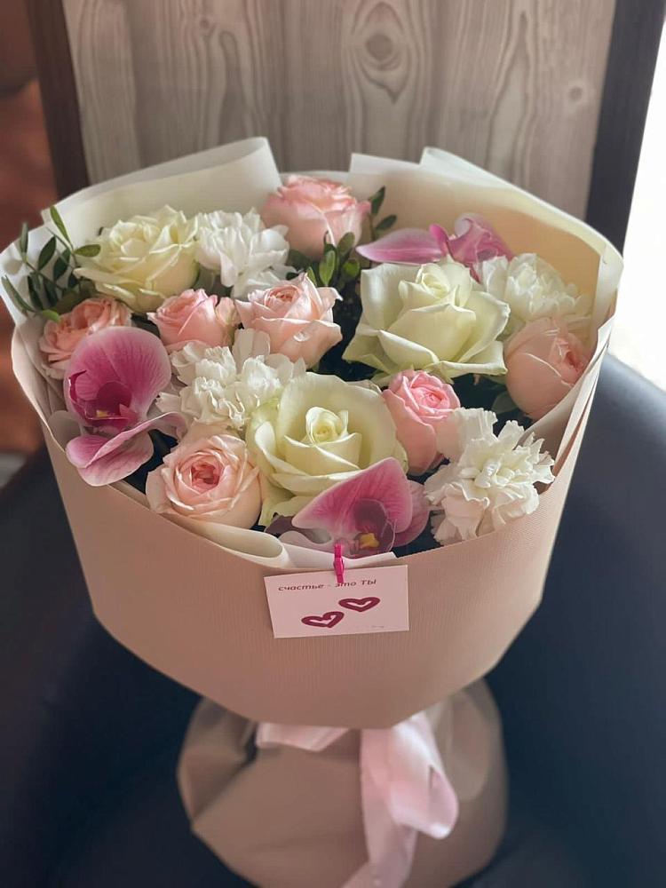 Букет цветов из: Орхидеи, Розы и Гвоздики в Волжанце