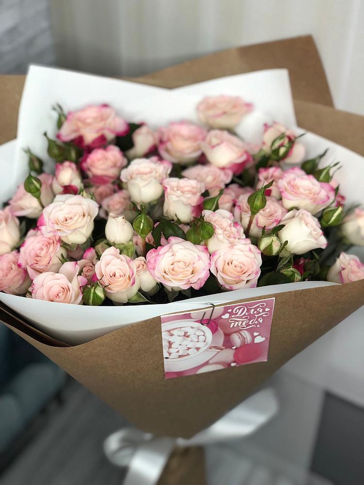 Букет цветов из: Розы в Волжанце