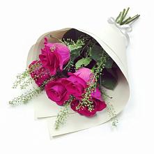 Букет цветов из:  Розы в Волжанце