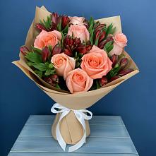 Букет цветов из:  Розы и Альстромерии в Волжанце