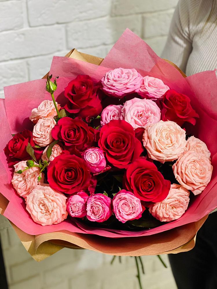 Букет цветов из: Розы в Волжанце