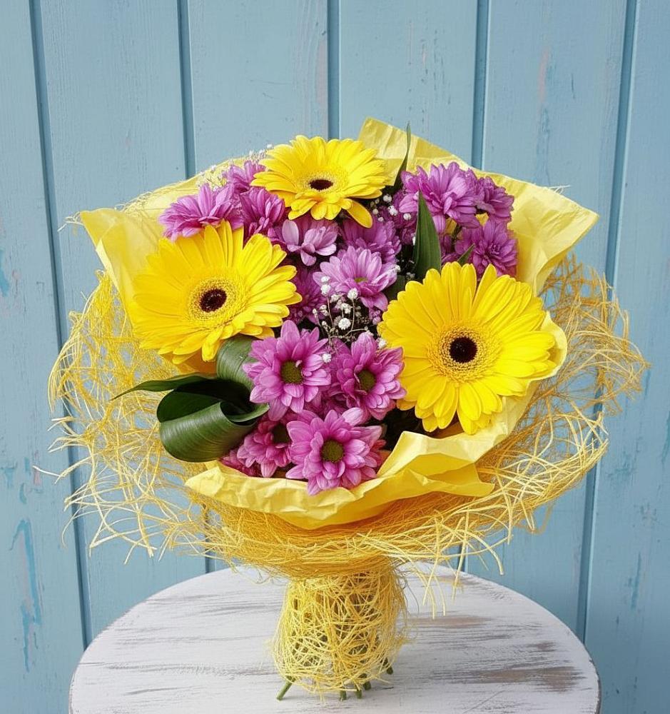 Букет цветов из: Хризантемы и Герберы в Волжанце