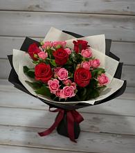 Букет цветов из:  Розы в Волжанце