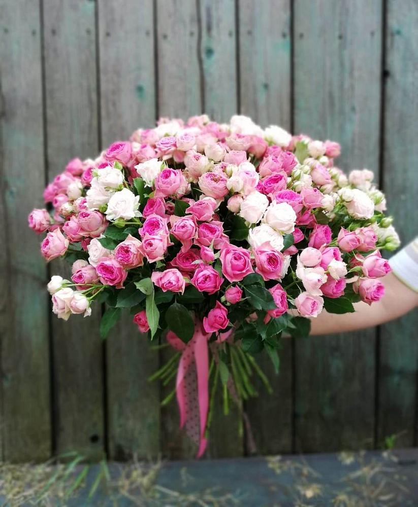 Букет Розовые кустовые розы Натали и Лав Лидия в Волжанце
