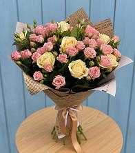 Букет цветов из:  Розы в Волжанце