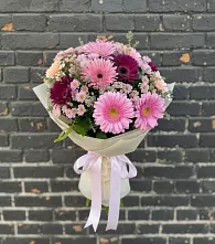 Букет цветов из:  Герберы и Хризантемы в Волжанце