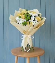 Букет цветов из:  Хризантемы и Розы в Волжанце