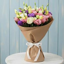 Букет цветов из:  Лизиантусы #REPLACE_PRED# Волжанце